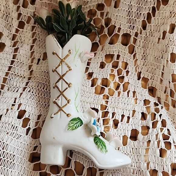 Vintage Bisque Porcelain Floral Miniature Lace Up Boot Vase - Picture 6 of 11